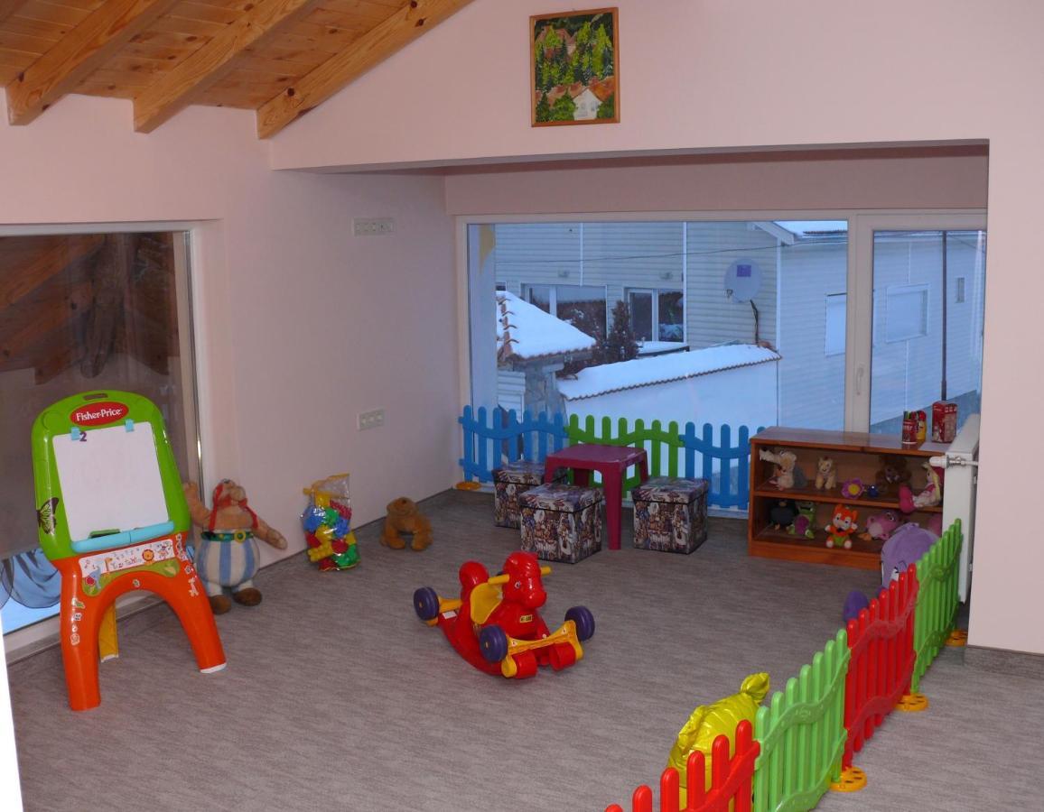 Комплекс Лебанов Hotel Jundola Kültér fotó